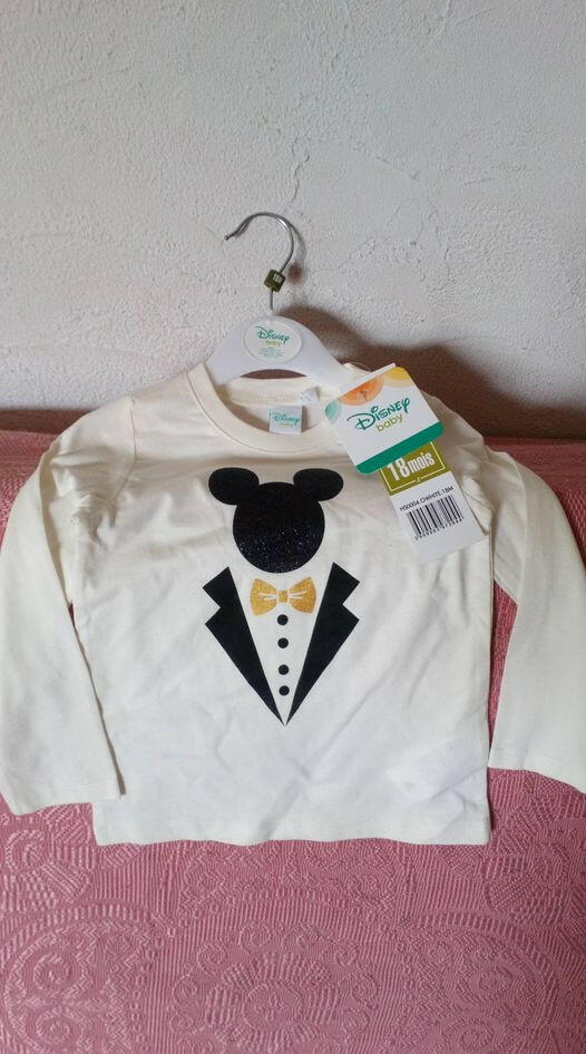 pull léger bebe mickey — 18 mois